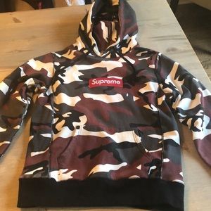 Not authentic Supreme heavy hoodie